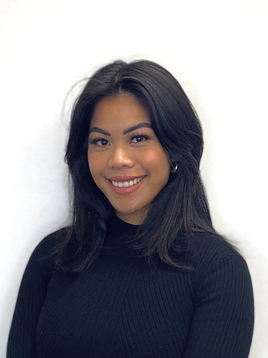 Headshot of Ash Ebbay